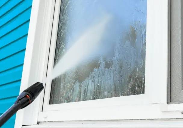 Exterior Window Cleaning in
